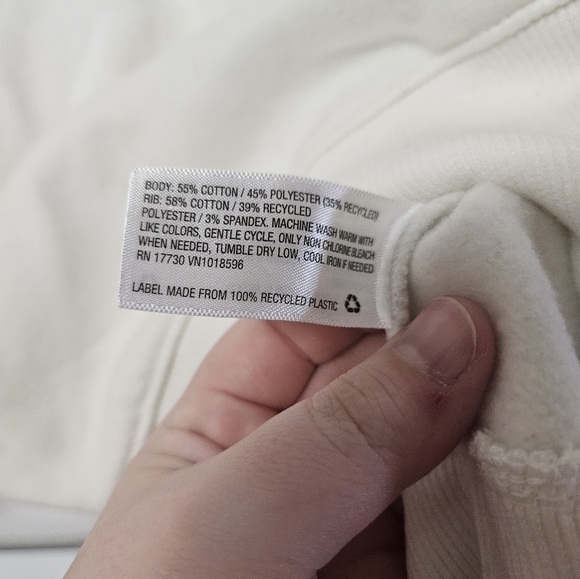 Goodfellow & Co. Men's White and Green Sweater! - Picture 3 of 5